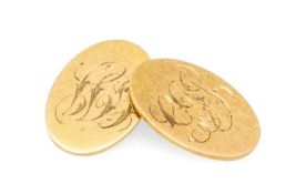9CT GOLD OVAL CUFFLINK, engraved initials, 4.2g Provenance: private collection Carmarthenshire, by