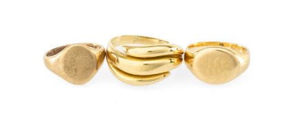 18CT GOLD SIGNET RING, indistinctly engraved with worn initials, size I, 7.4g; 9ct gold signet ring,