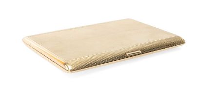 9CT GOLD CIGARETTE CASE by Goldsmiths & Silversmiths Co., London, sponsor's mark S.J.R., London