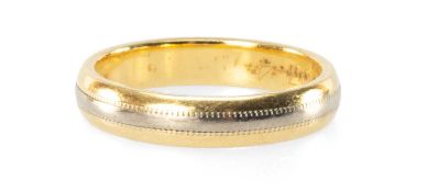 18CT GOLD & PLATINUM WEDDING RING, size P, 5.1g Provenance: private collection Flintshire