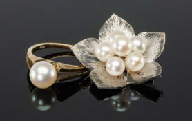 MIKIMOTO PEARL JEWELLERY, comprising 14ct gold-mounted ring with single pearl, 6.5mms (diam.),