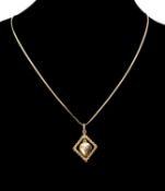 GOLD HEART PENDANT ON CHAIN, the 18ct gold heart suspended within open lozenge frame 25mm h, on a