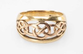 CLOGAU 9CT GOLD ELEANOR RING, size P, 4.35g Provenance: private collection Gwynedd