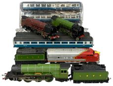 VARIOUS SCALE MODEL ELECTRIC LOCOMOTIVES, including Duchess of Atholl, Santa Fe and Flying Scotsman,
