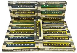SEVENTEEN BOXED WRENN RAILWAYS COACHES / CARRIAGES Provenance: private collection Conwy