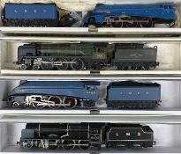 FOUR WRENN RAILWAYS OO / HO GAUGE LOCOMOTIVES & TENDERS Provenance: private collection Conwy