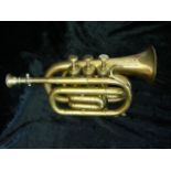 Bessons & Co, London. Kleine Trompete. Kleine dekorative Trompete. Ohne Gewährleistung. L 26cm.