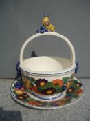 Royal Copenhagen Riesige Henkelschale mit Unterschale. Erste Wahl. H. 29cm.