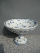 Royal Copenhagen Musselmalet Halbspitze. Große Fußschale #513. Ca. 21x15cm. Fuß min best.
