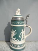 Villeroy & Boch, Mettlach. Deckelhumpen. H. 29cm.