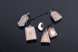 Phra Nang Phaya. Tibet. Fünf Amulette,