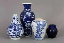 4 chinesische Porzellanobjekte