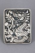 Chinesisches Amulett/Plakette mit Drachendekor