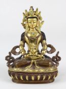 Amitayus Buddha des unendlichen Lebens, Tibet 20. Jh., Bronze, partiell vergoldet, Kopfschmuck mit