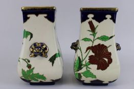 Paar Vasen, Saargemünd um 1900, Steinzeug, heller Scherben, Wandung mit polychrom u. gold