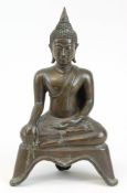 Shakyamuni - Buddha, (Thailand 16 - 18 Jh.), Bronze mit schöner Patina, Höhe 28 cm, Gewicht 1712