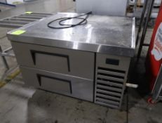 True refrigerated equipment base w/ drawers