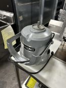 WARING WJX80 COMMERCIAL JUICE EXTRACTOR BASE