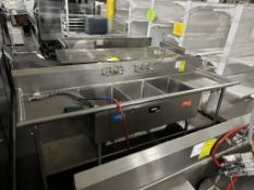 AMTEKCO 102IN STAINLESS STEEL THREE COMPARTMENT SINK W/ SPRAYER
