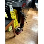 SANITAIRE UPRIGHT VACUUM