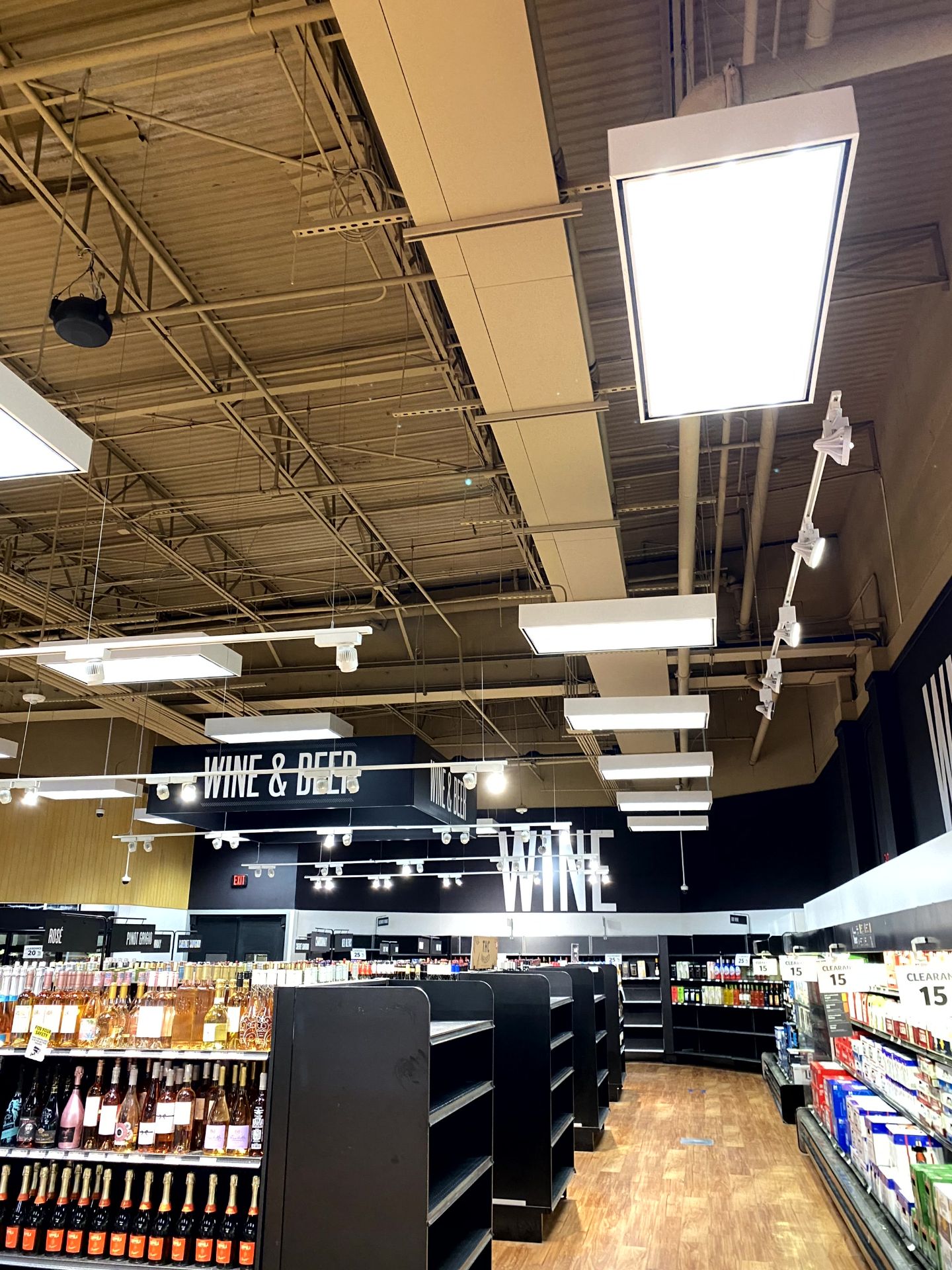 TRACK LIGHTING IN BEER/WINE - Image 3 of 3