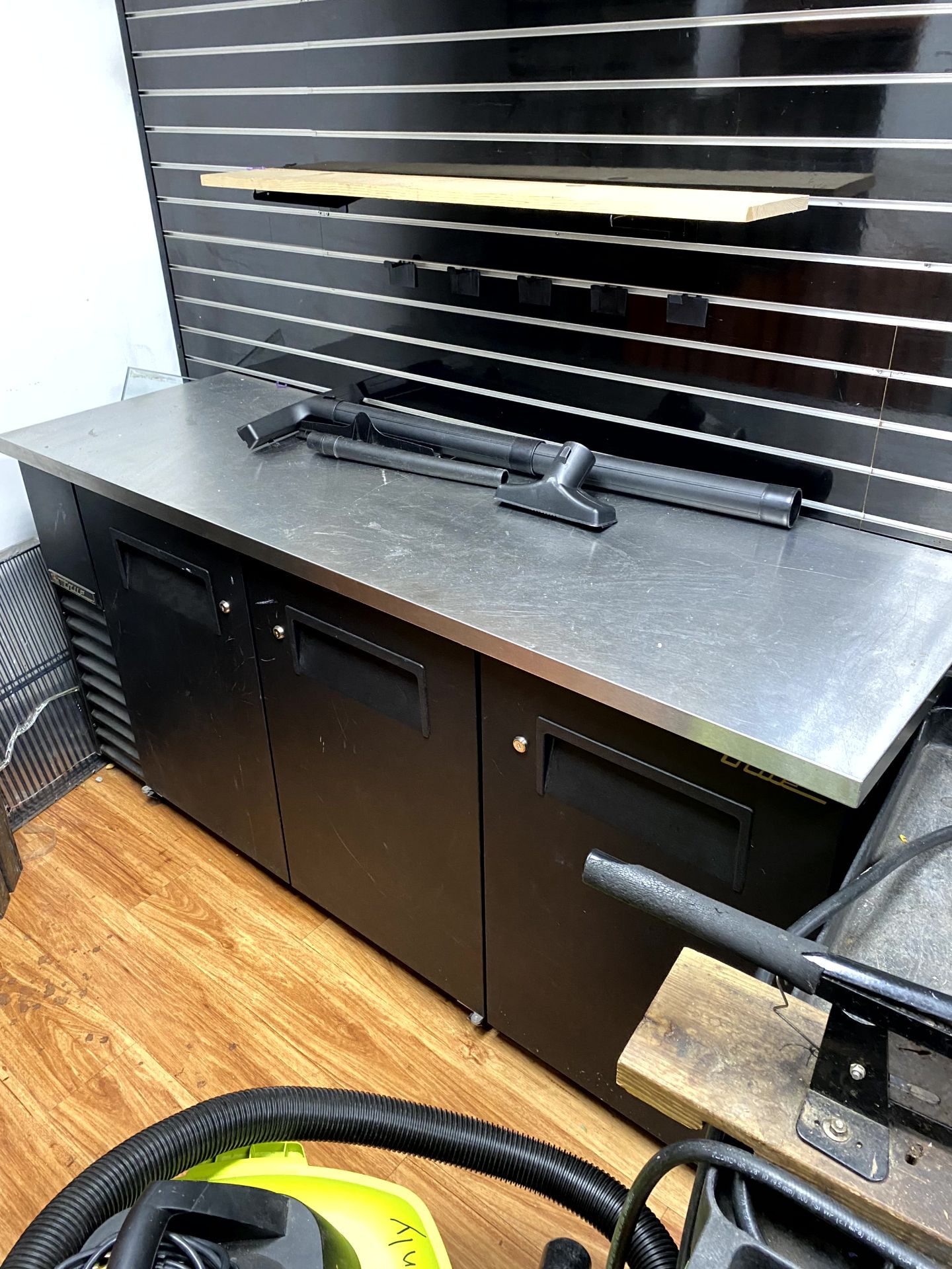 TRUE BAR BACK COOLER