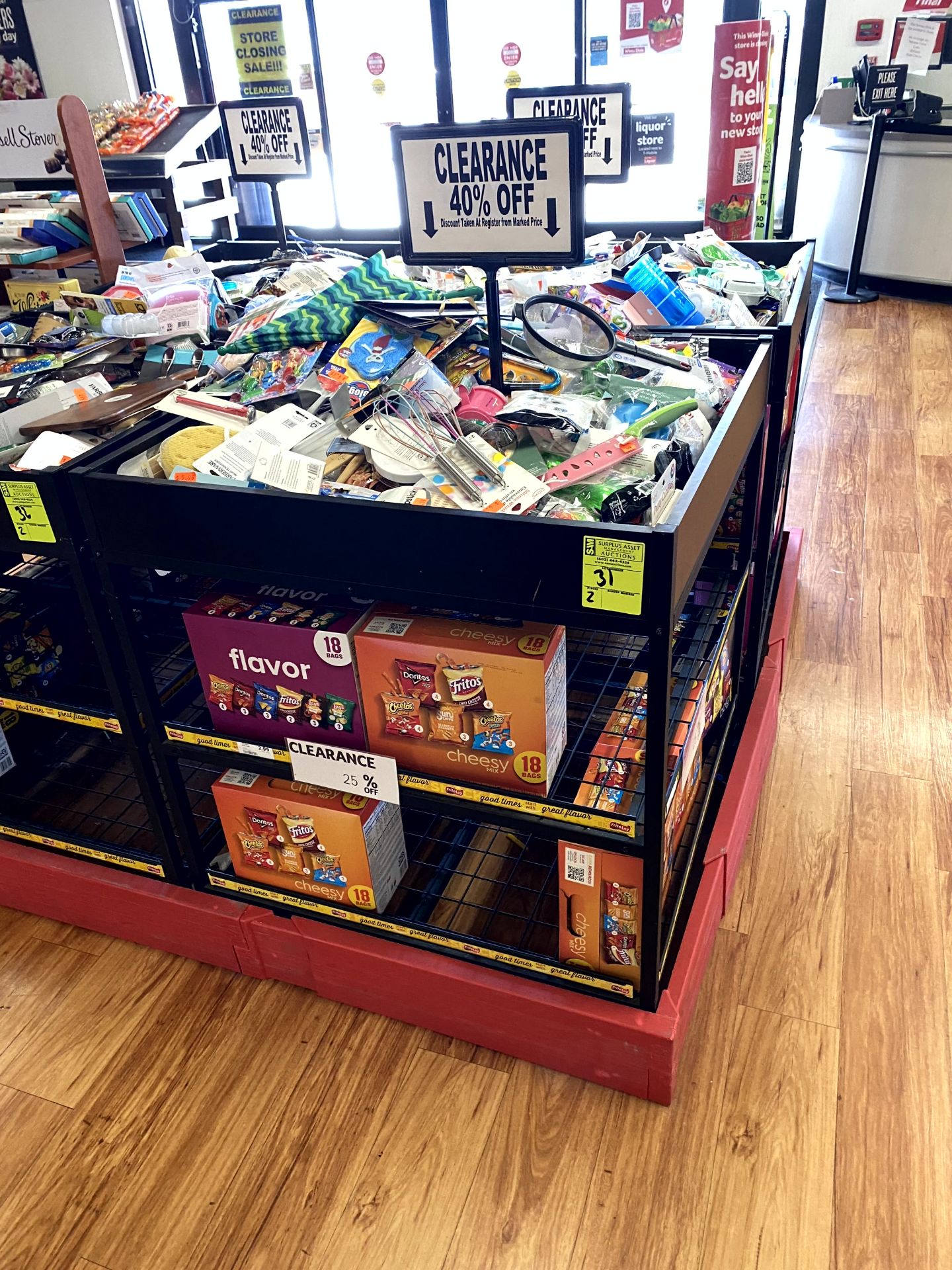 PORTABLE MERCHANDISERS