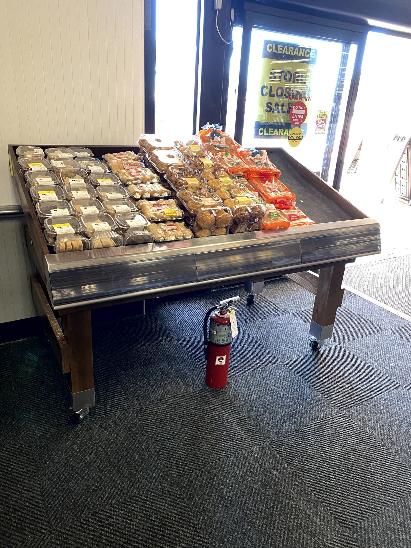 6FT WOOD PRODUCE SLANT TABLES - Image 2 of 2