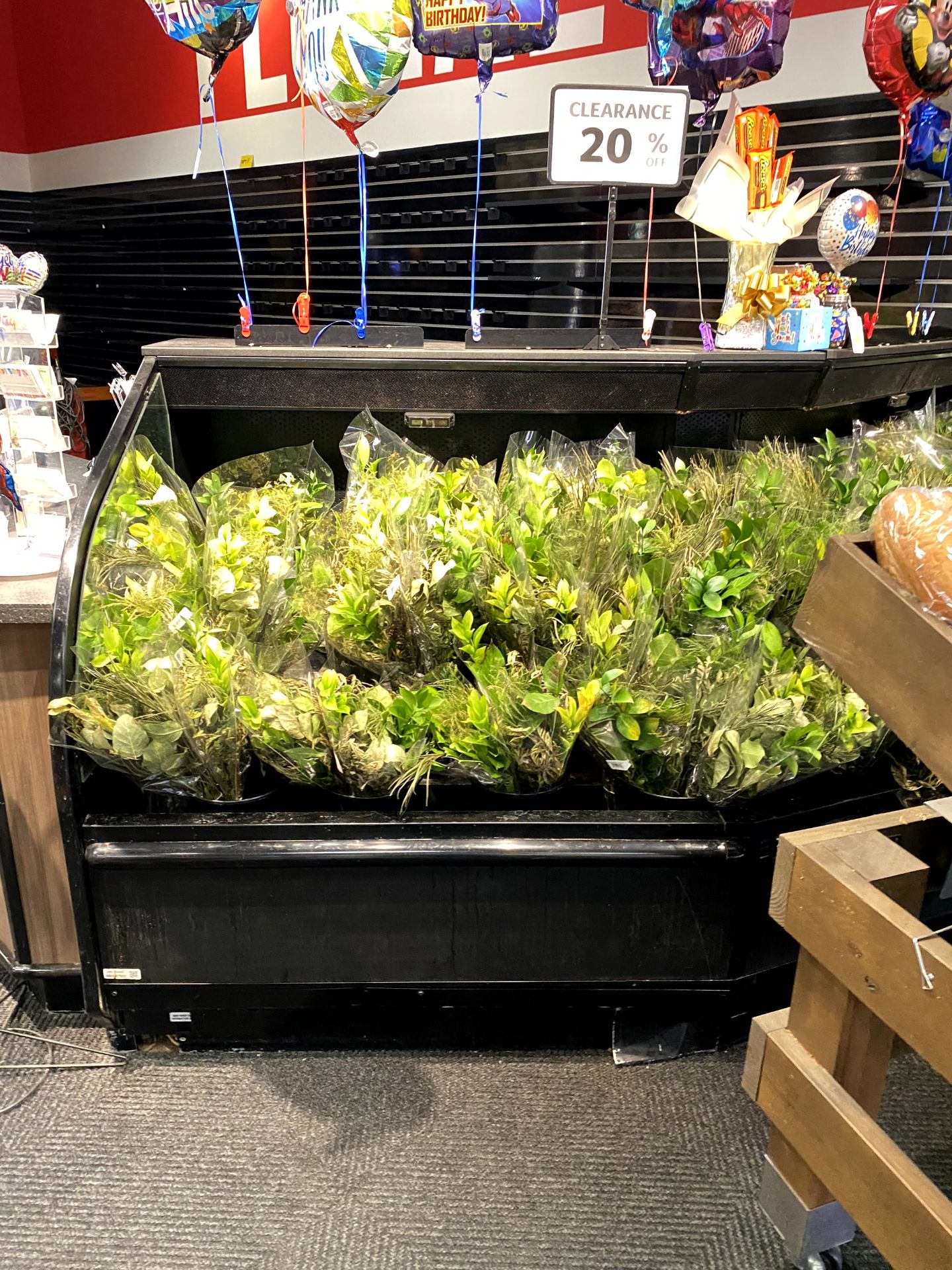 UNMARKED SELF CONTINED FLORAL CASE - Image 2 of 3