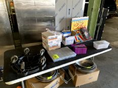 GROUP OF CAKE DECORATING SUPPLIES