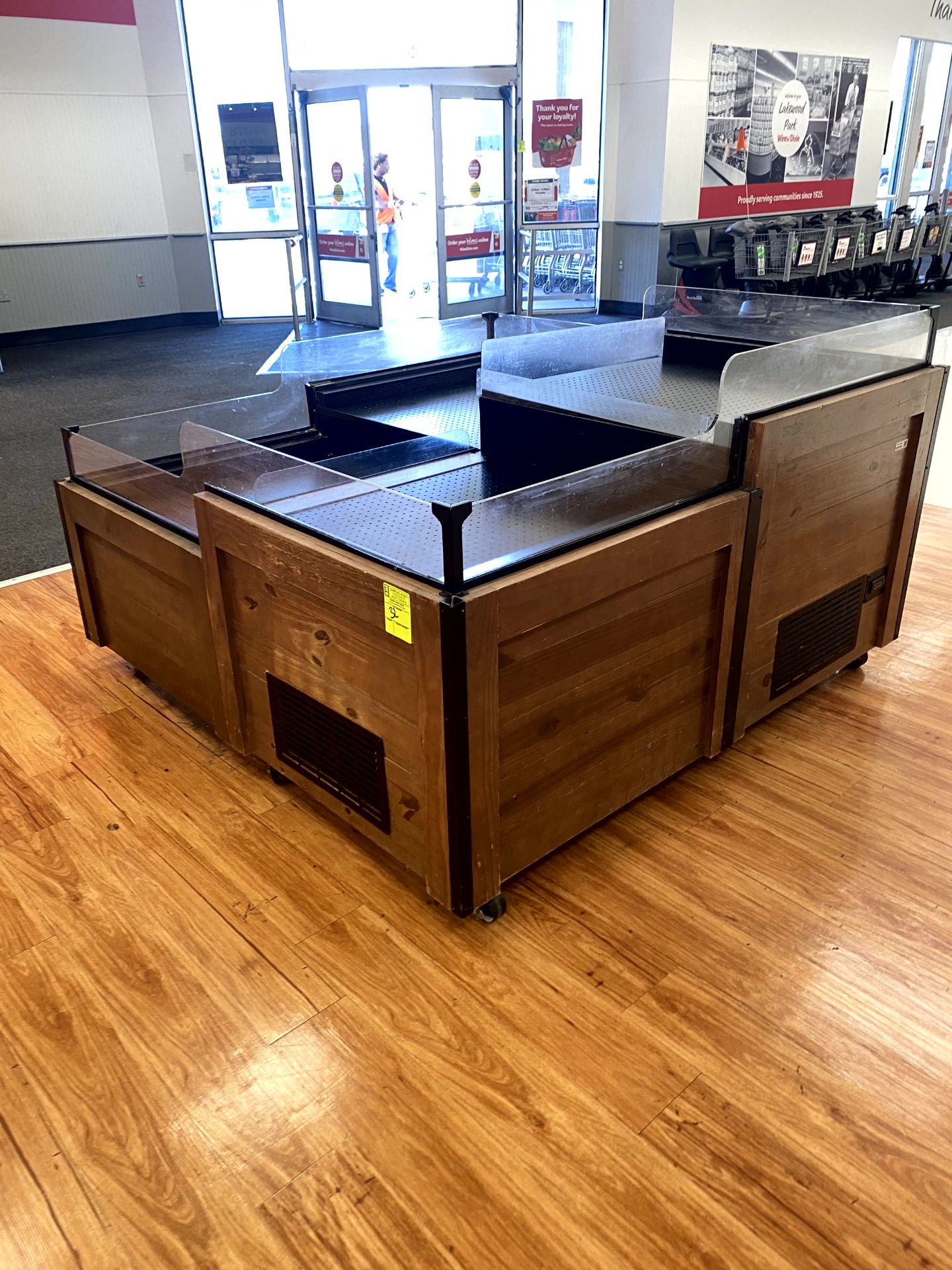 THERMALL REFRIGERATION SELF CONTAINED CASE