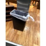 TRASH CAN