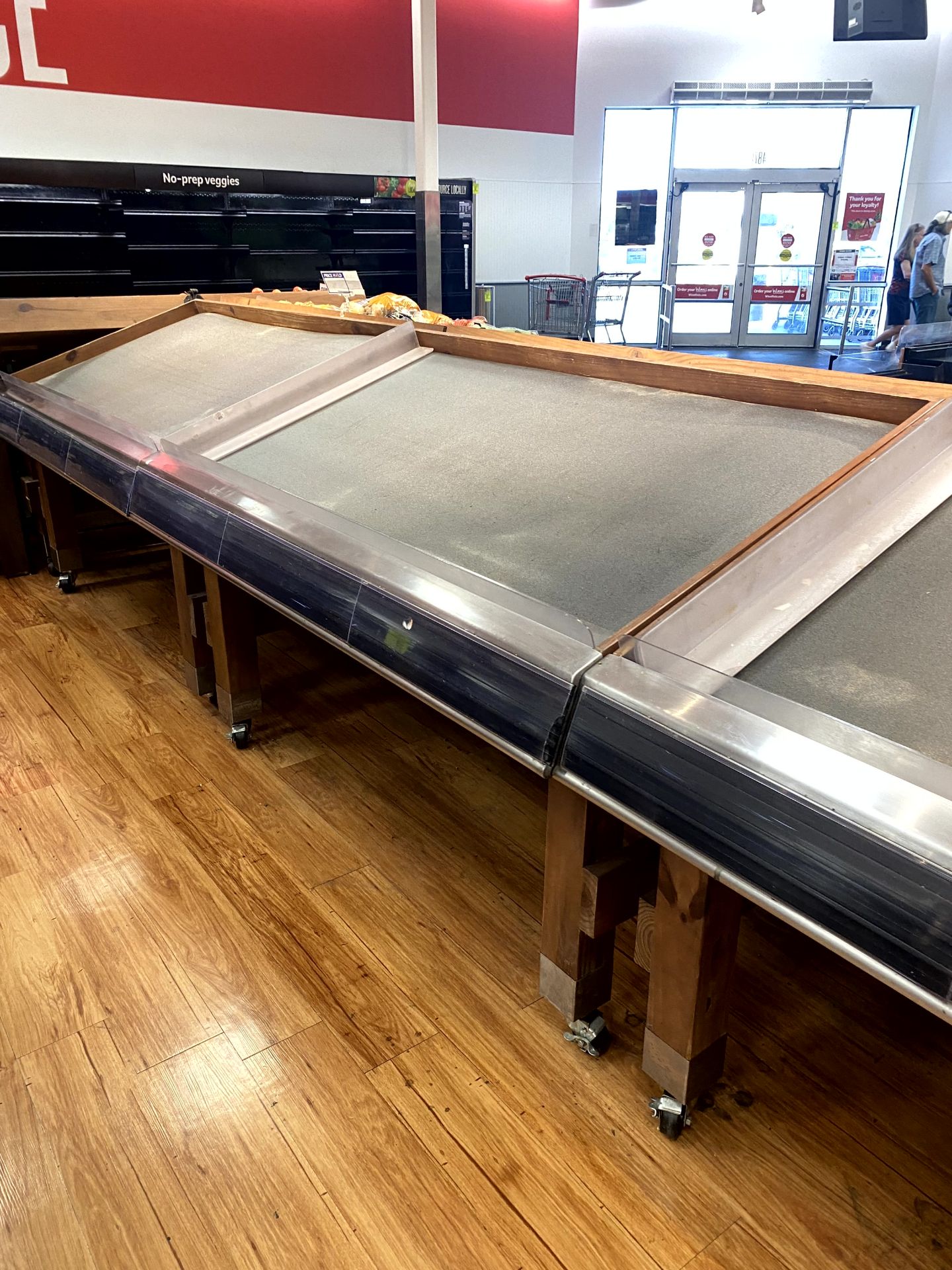 6FT WOOD PRODUCE SLANT TABLES - Image 2 of 2