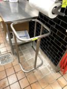 FRAME FOR WASTE LINER