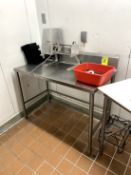 STAINLESS STEEL TABLE