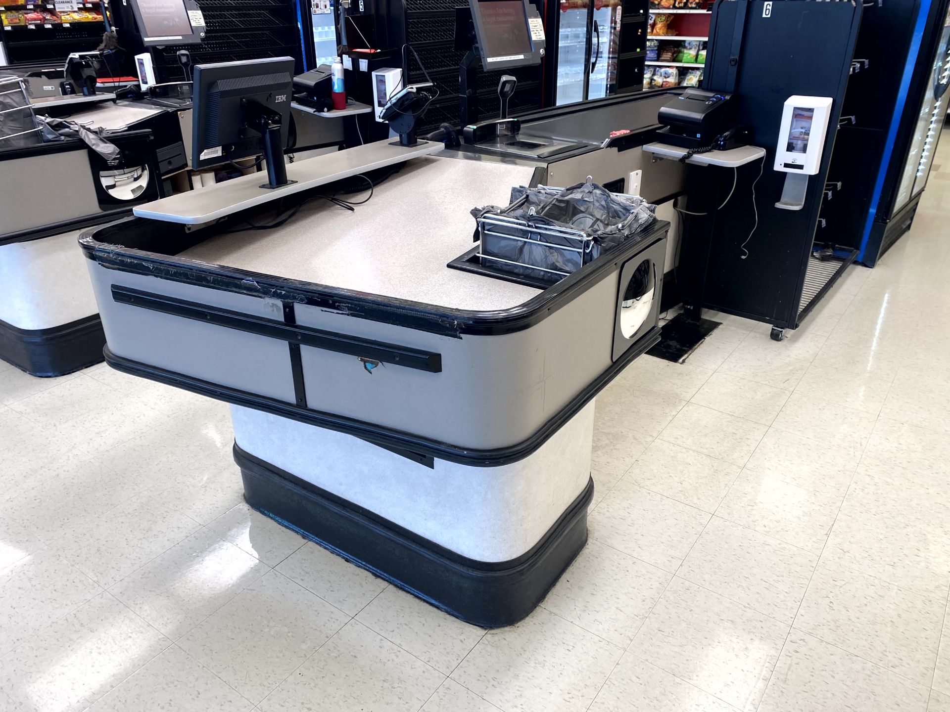 UNMARKED SINGLE BELT CHECKLANE (POS NOT INCLUDED) - Image 2 of 3