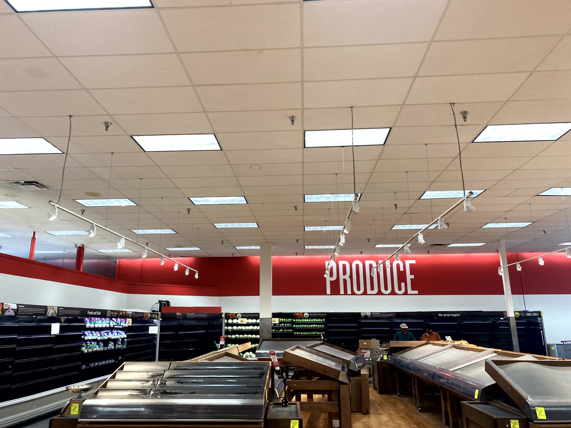 TRACK LIGHTING IN PRODUCE AREA