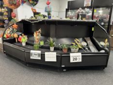 CURVED RUN OF SELF CONTAINED OPEN FLORAL CASES