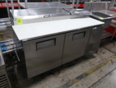 True refrigerated prep table