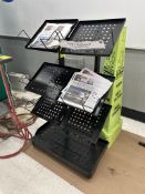PORTABLE NEWSPAPER MERCHANDISER
