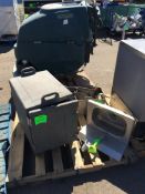 PALLET OF ASSORTED ITEMS