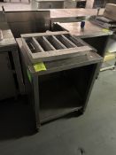 25IN STAINLESS EQUIPMENT STAND ON CASTERS