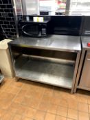 STAINLESS STEEL TABLE