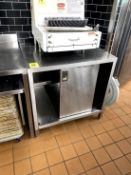 STAINLESS STEEL TABLE