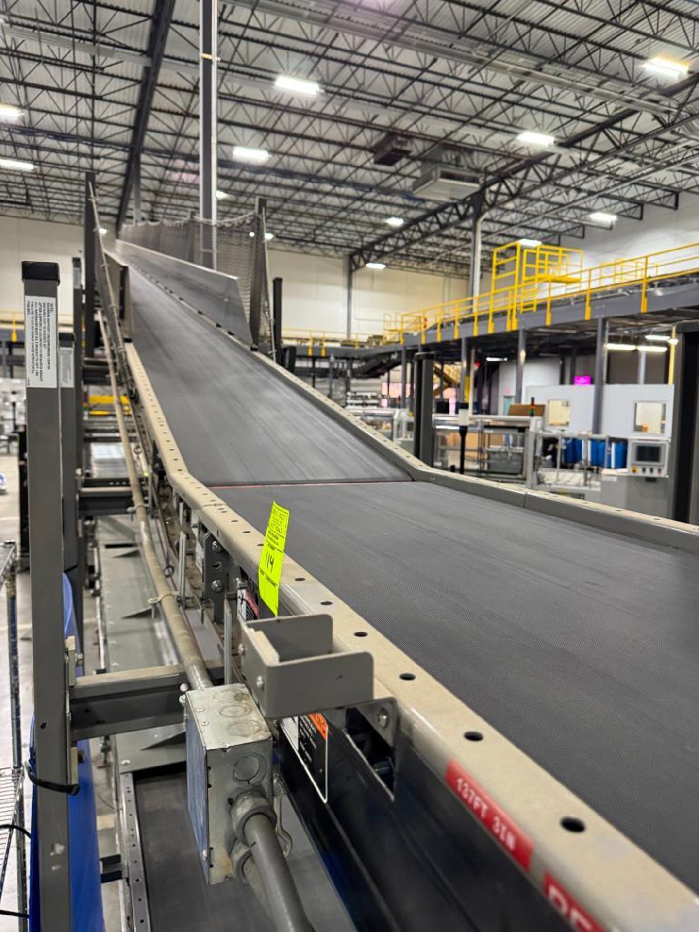 Invata conveyor belt w/ decline