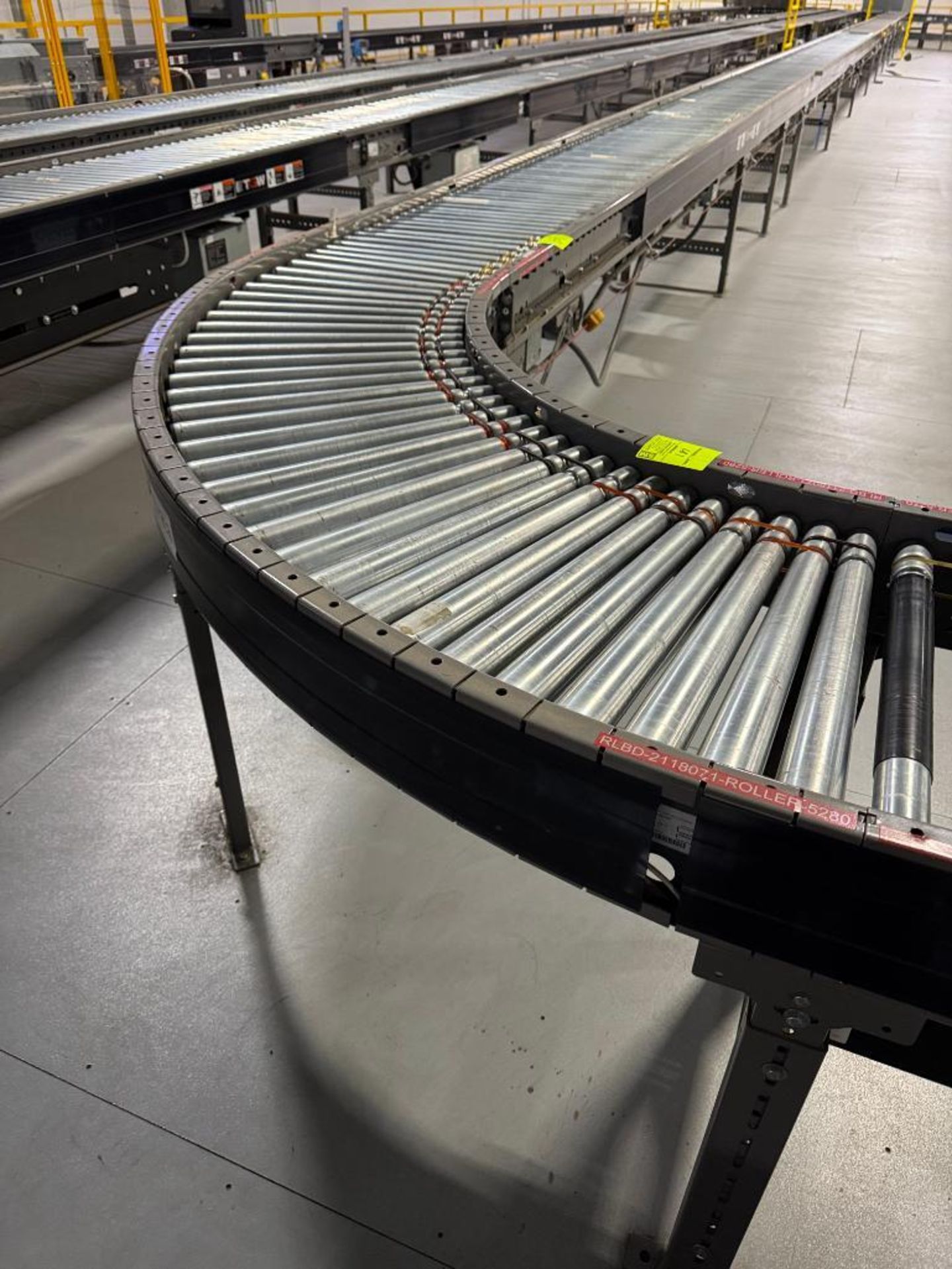 Invata powered roller conveyor, 90