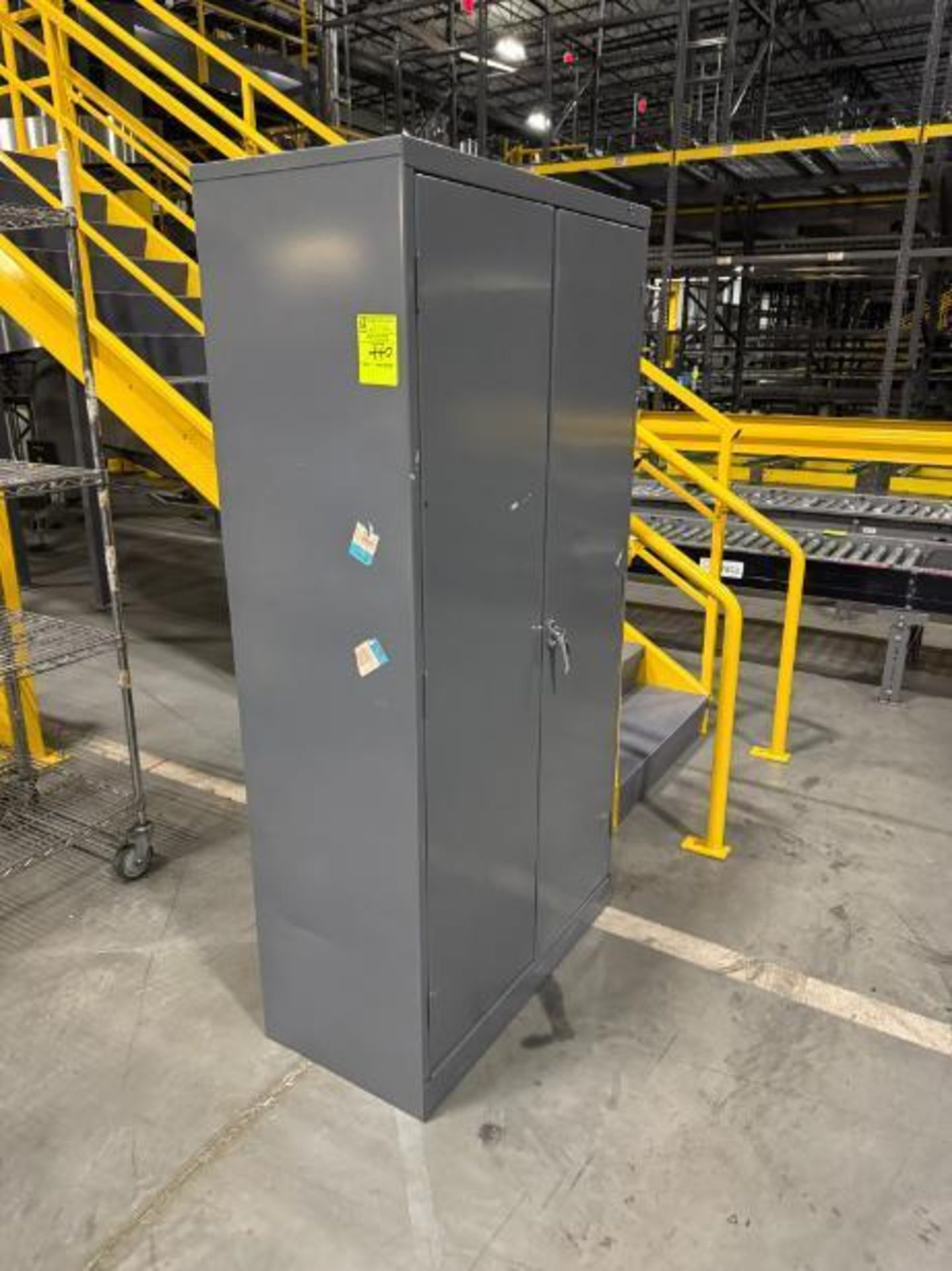 steel supply cabinet