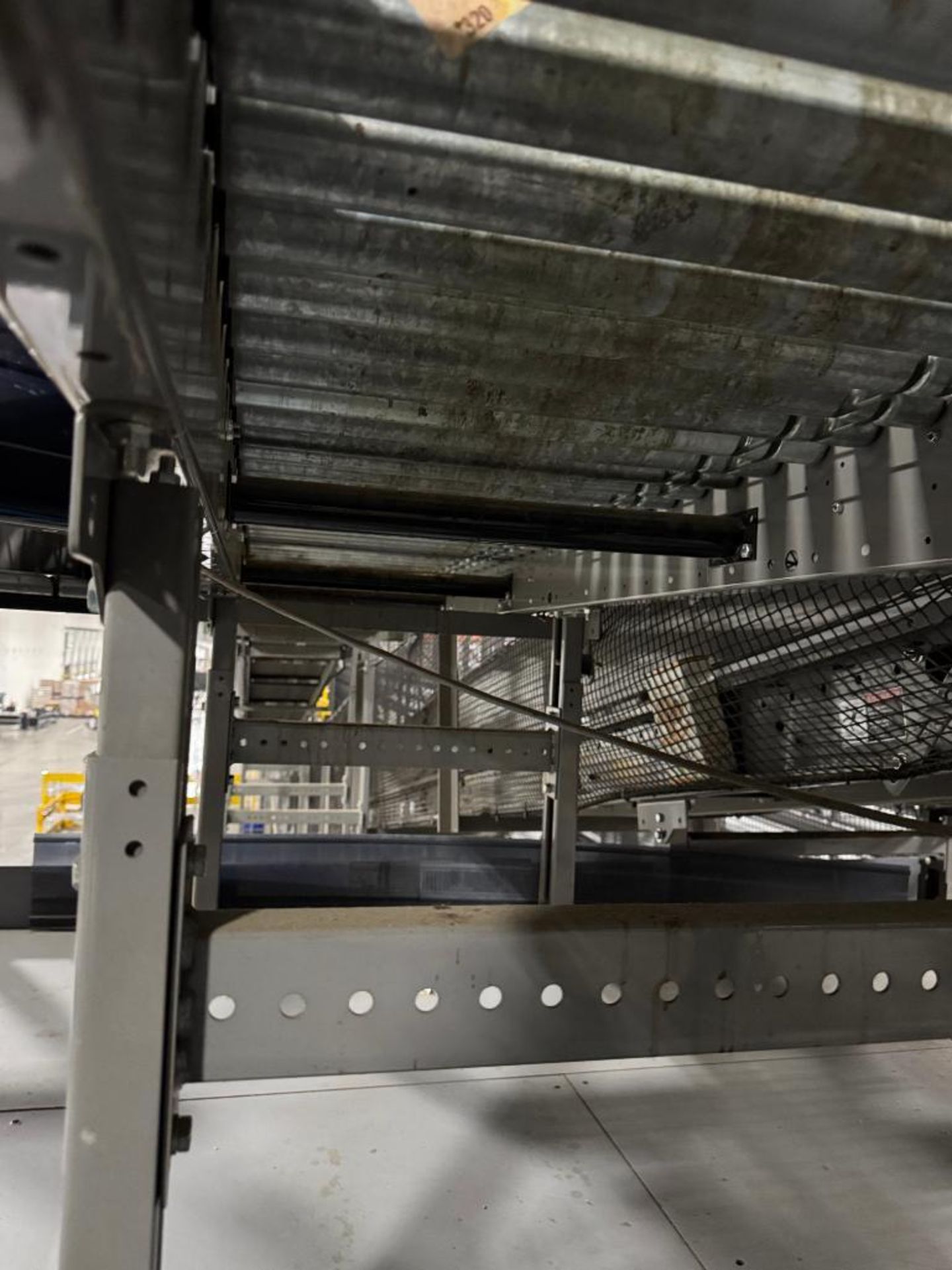Invata powered roller conveyor - Image 4 of 4