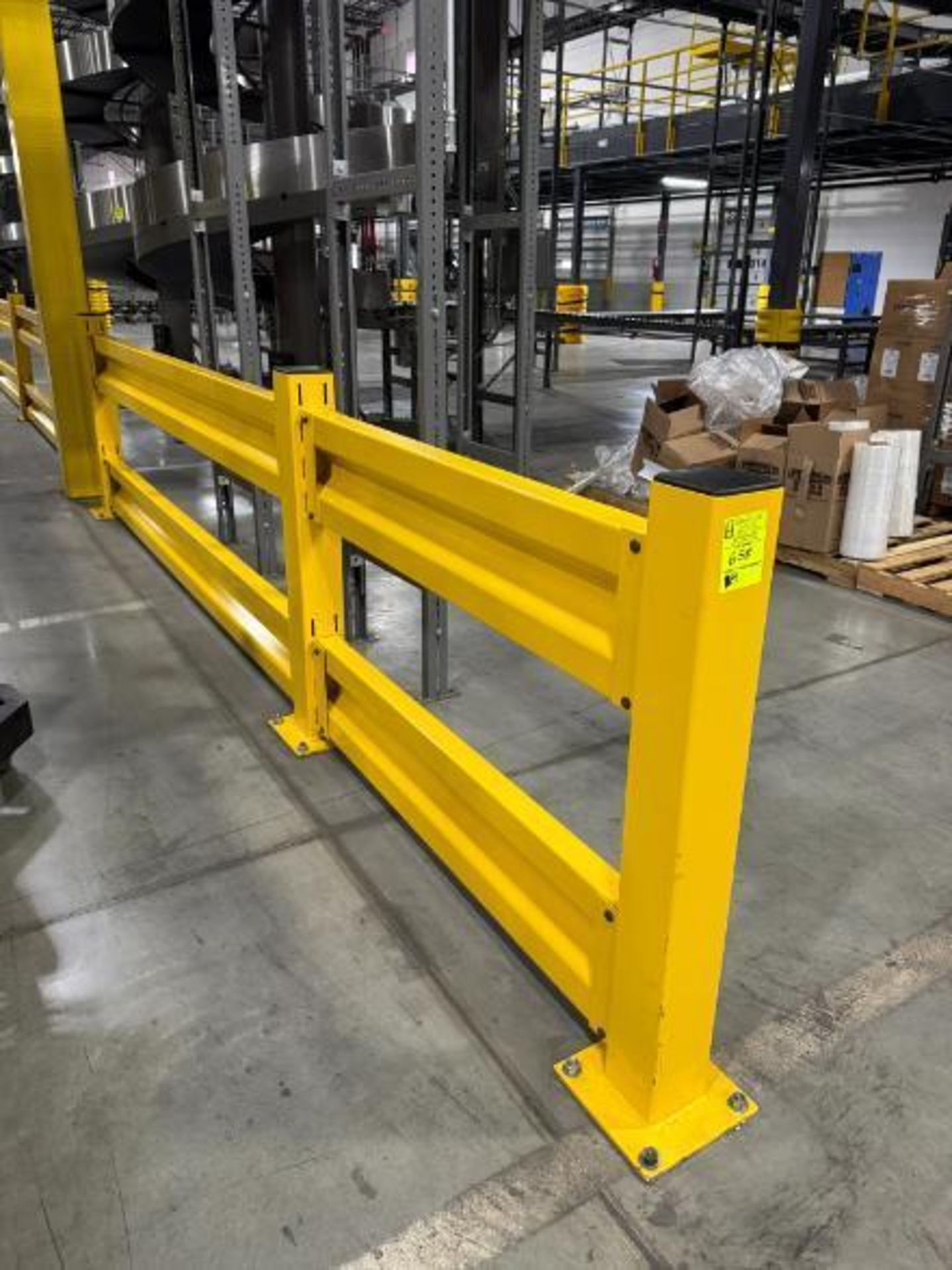 warehouse divider fence, 4) sections