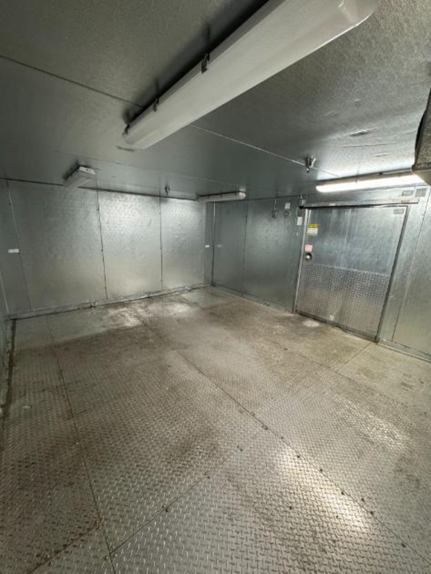 combo walk-in cooler & freezer, w/ compressors & coils - Image 6 of 18